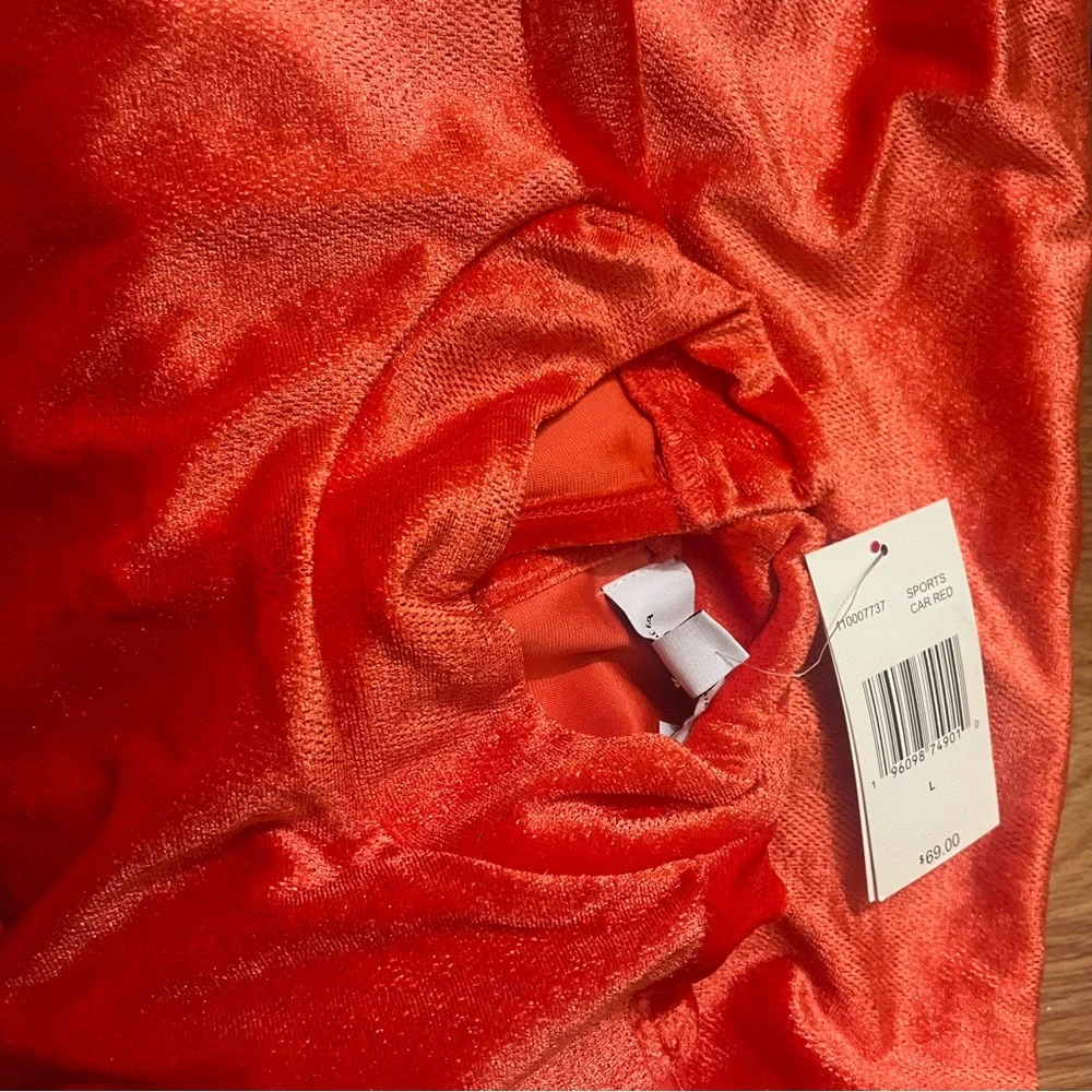 Cold Shoulder Red Dress - Picture 4 of 4